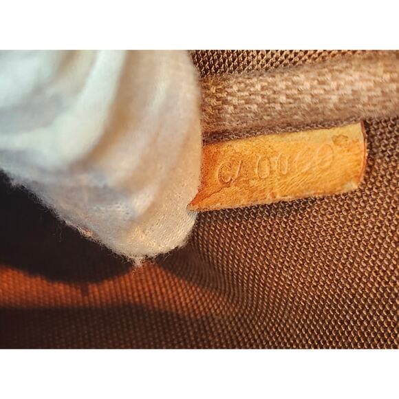 Louis Vuitton Pochette Accessoires LV Monogram Shoulder Bag Vintage Y2K - Picture 13 of 14